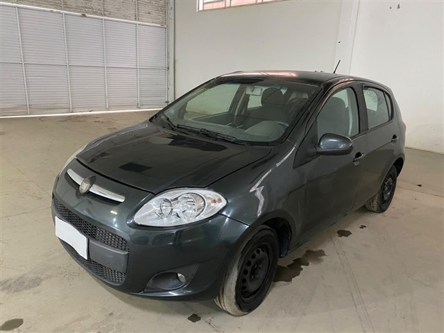 FIAT - PALIO ATTRACT 1.4 (2015)